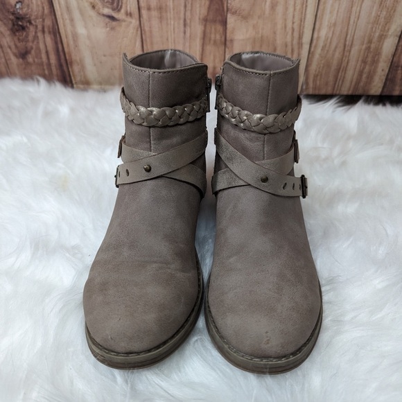 Sonoma Girls Ankle Boots size 4M autumn stone with buckle strap and zipper - Picture 7 of 7
